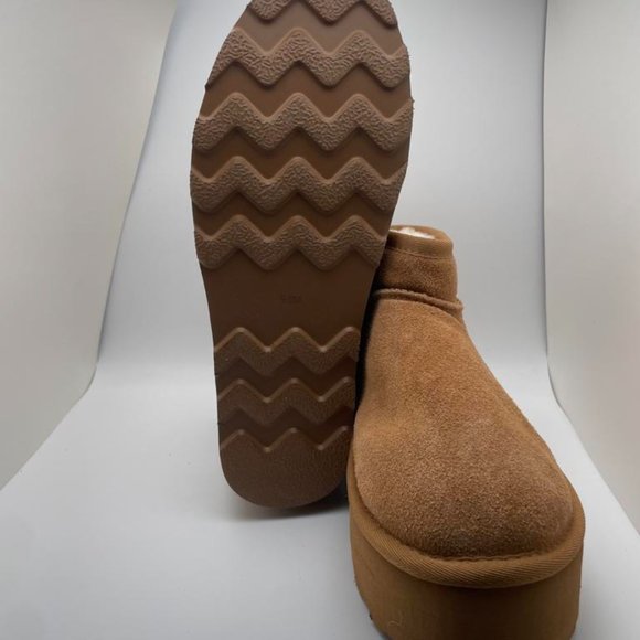 CUSHIONAIRE Women's COZY Genuine Suede pull on platform boot CHESTNUT 9.5 - Picture 6 of 6